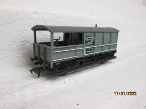 OO SCALE : BACHMANN : 20 TON BR BRAKE VAN - BOXED