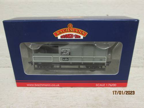 OO SCALE : BACHMANN : 20 TON BR BRAKE VAN - BOXED