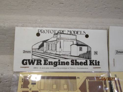 N SCALE: PROTO TYPE MODELS: X2 PAPER KITS - BOXED