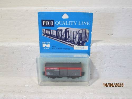 N SCALE : PECO : BRITISH RAIL FREIGHT - BOX CAR - BOXED