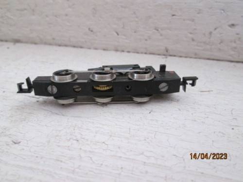 N SCALE : GRAHAM FARISH  - 0-6-0 STEAM LOCOMOTIVE CHASSIS ONLY - BOXED