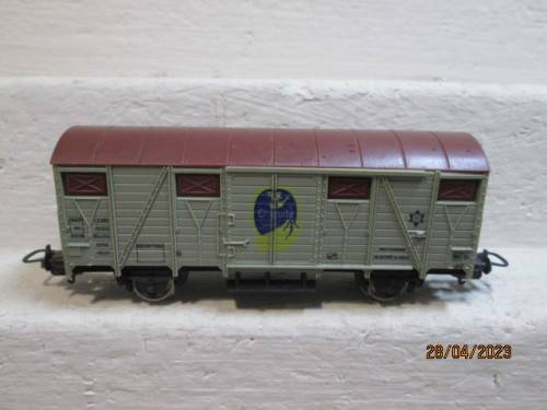 HO SCALE : LIMA : BOX CAR -  CHIQUITA