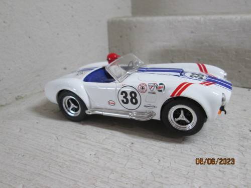1:32 SCALE : NINCO : AC COBRA SLOT CAR