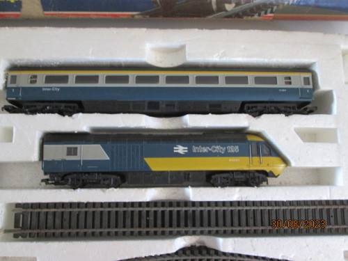 OO SCALE : LIMA - INTERCITY - 125 SPEED TRAIN - BOXED