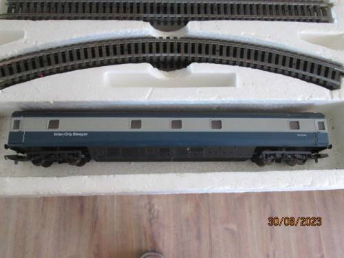 OO SCALE : LIMA - INTERCITY - 125 SPEED TRAIN - BOXED