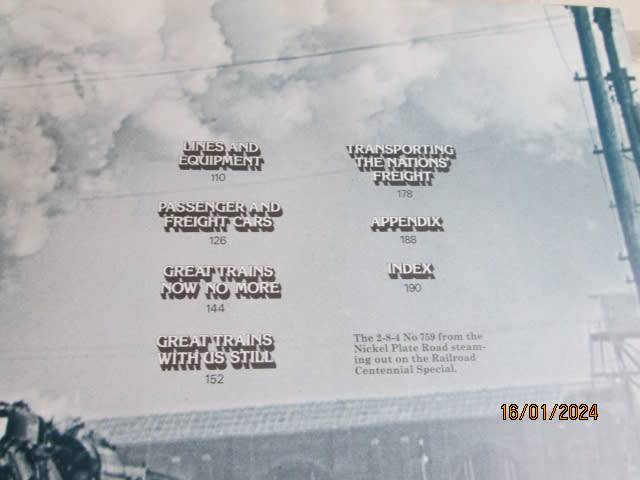 HARDCOVER RAILWAY BOOK - NORTH AMERICAN RAILWAYS