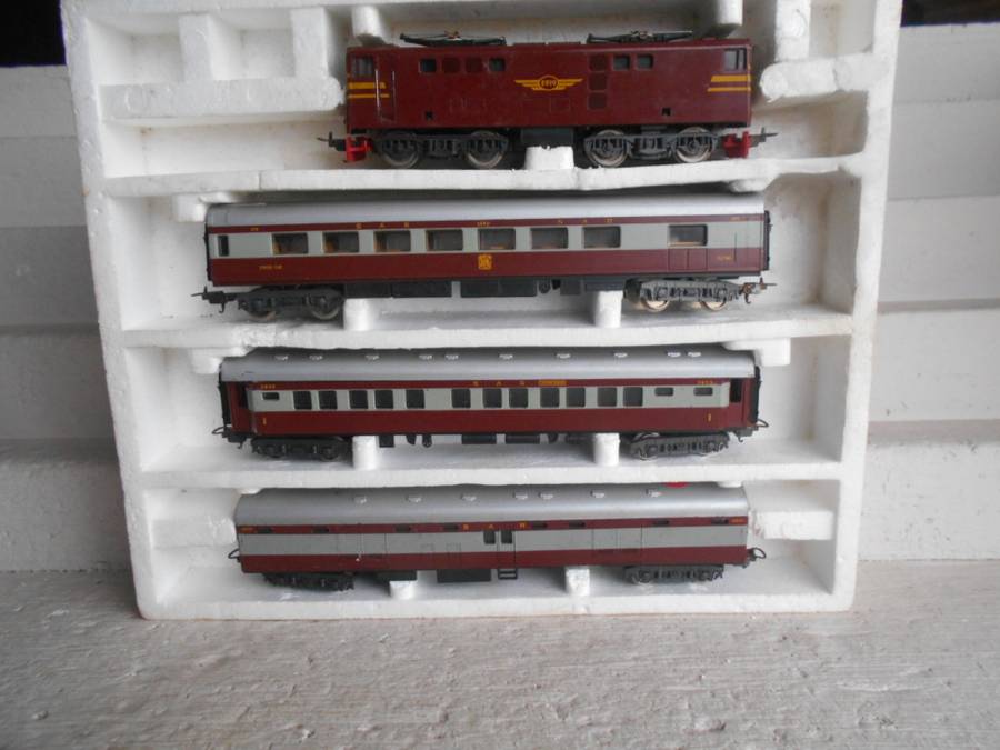 HO SCALE - LIMA - SAR - TRANSKAROO SET - BOXED