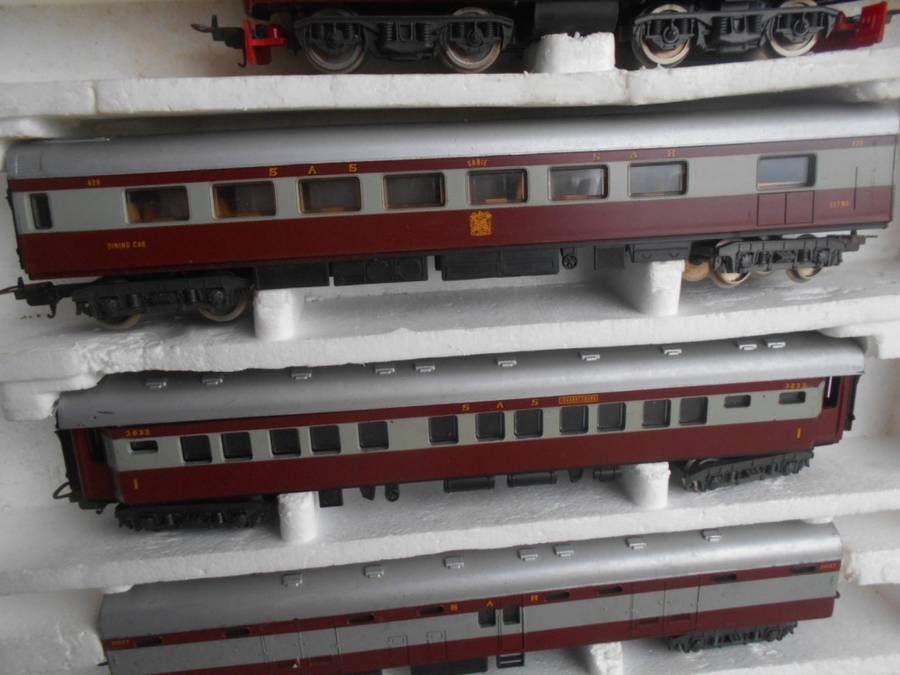 HO SCALE - LIMA - SAR - TRANSKAROO SET - BOXED