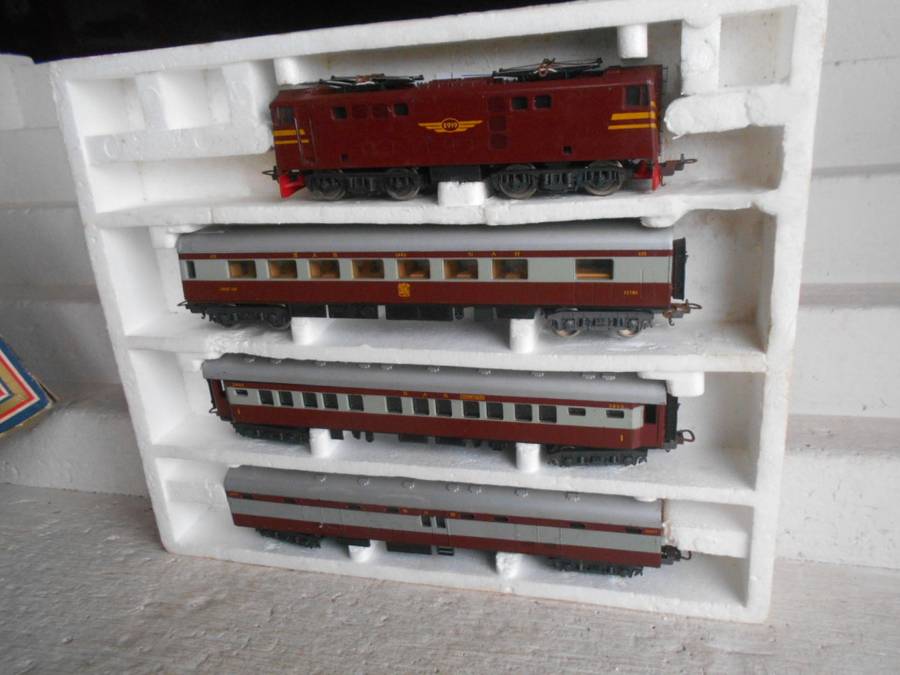 HO SCALE - LIMA - SAR - TRANSKAROO SET - BOXED