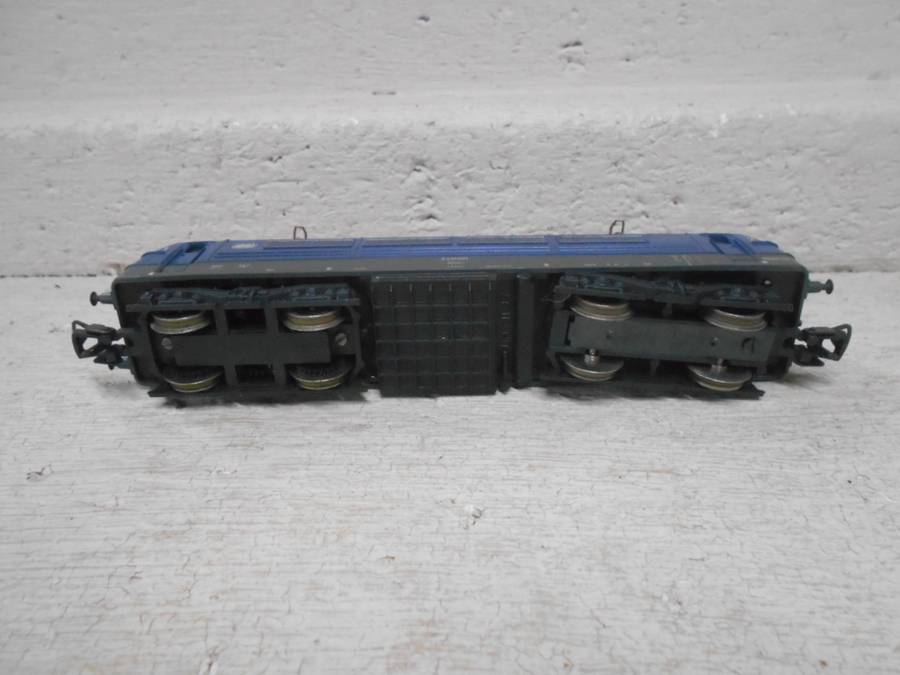 HO SCALE - LIMA - BLUE DB ELECTRIC LOCOMOTIVE