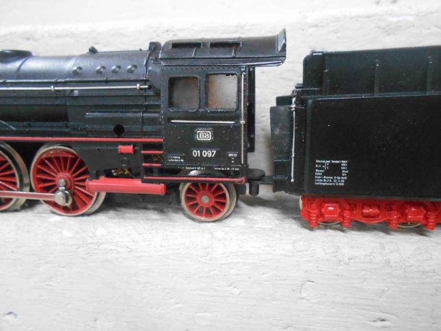 HO SCALE - MARKLIN - 4-6-2 DB STEAM LOCOMOTIVE - BOXED