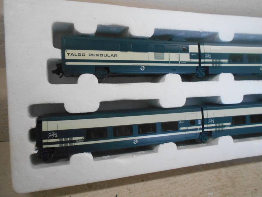 HO SCALE - ELECTROTREN - TALGO PASSENGER SET - BOXED