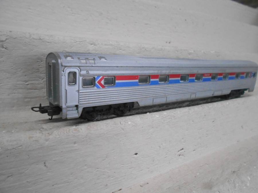 HO SCALE - LIMA - AMTRAK - PASSENGER COACH