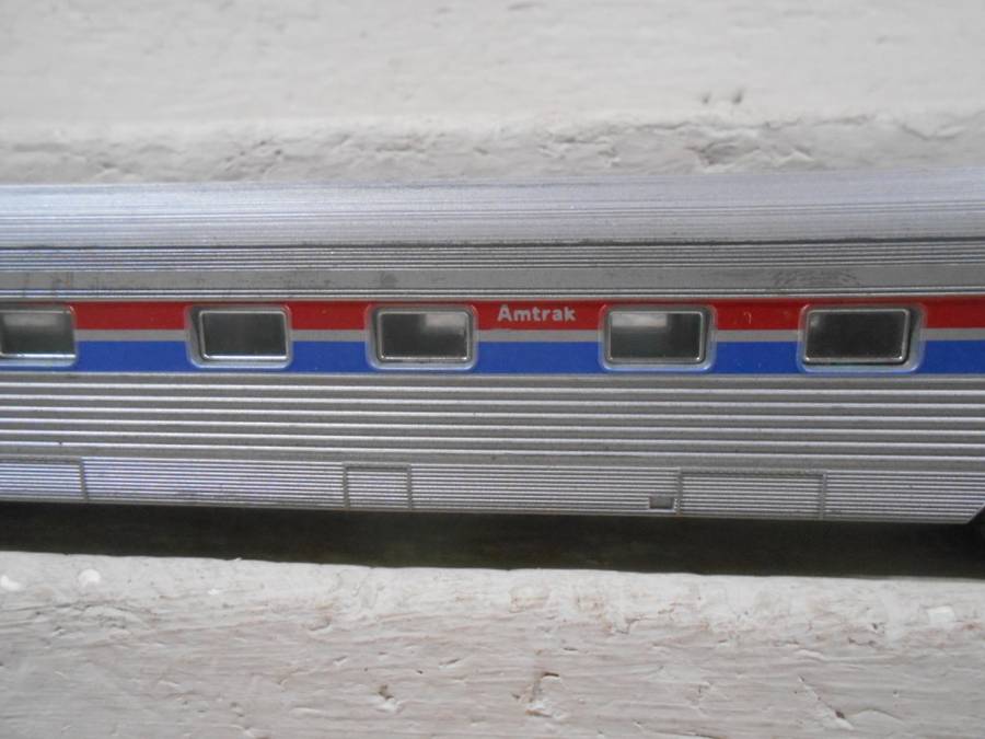 HO SCALE - LIMA - AMTRAK - PASSENGER COACH