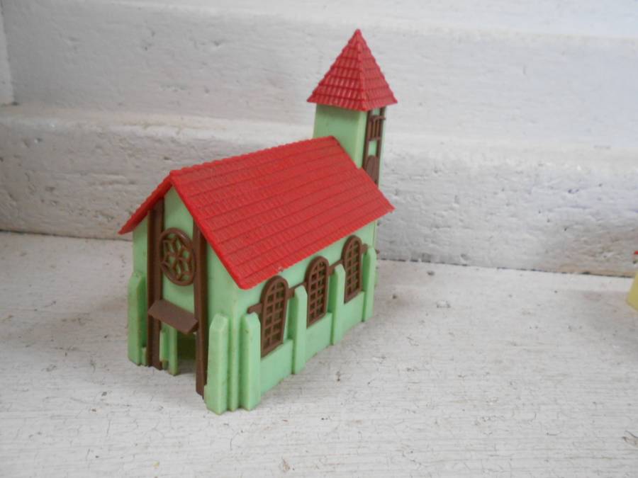 HO SCALE - BUILDINGS - X4