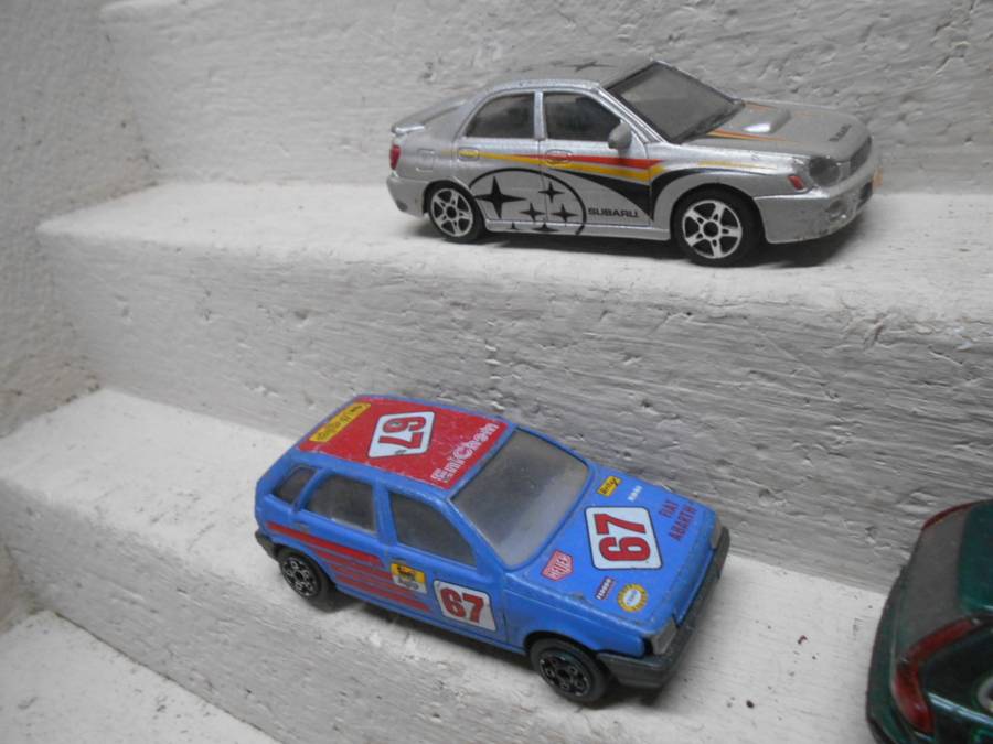1:43 SCALE - BBURAGO - VARIOUS MODELS - X6