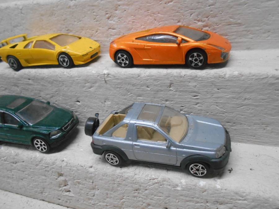 1:43 SCALE - BBURAGO - VARIOUS MODELS - X6