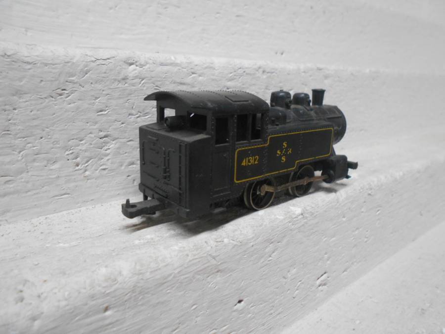 HO SCALE - LIMA - SAR - 0-4-0 STEAM LOCOMOTIVE