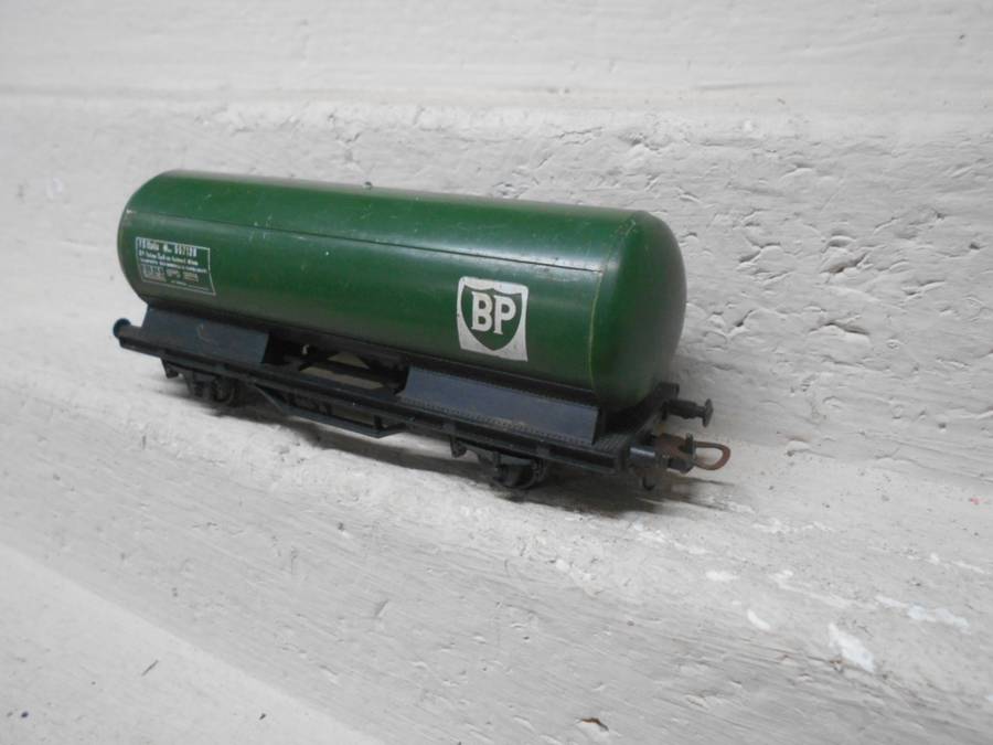 HO SCALE - LIMA- BP - TANKER WAGON