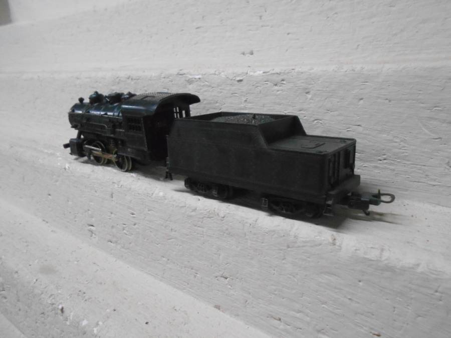 HO SCALE - LIMA - 0-4-0 STEAM LOCOMOTIVE