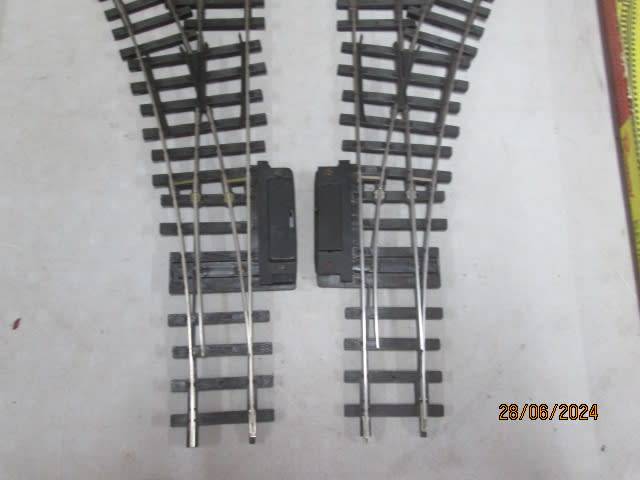 O SCALE - RIVEROSSI - LEFT + RIGHT HAND POINTS - BOXED