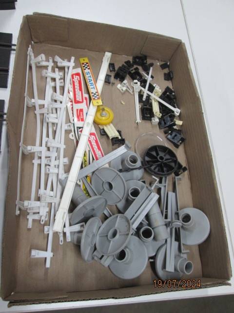 SPEEDTRAX - GRAND TOURISM SLOT CAR - 1:43 SCALE - SET