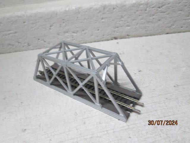 N SCALE - BRIDGE -