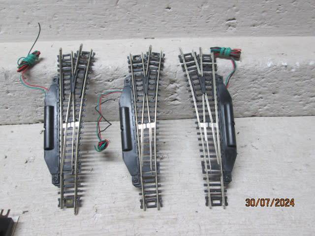 N SCALE - LIFELIKE - ELECTRIC POINTS - X3