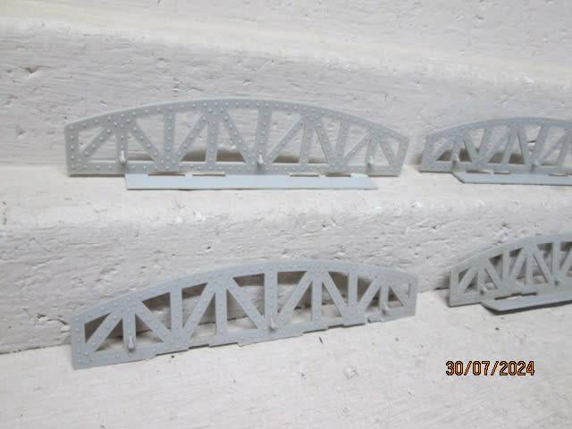 HO SCALE - BRIDGE SIDES - X6