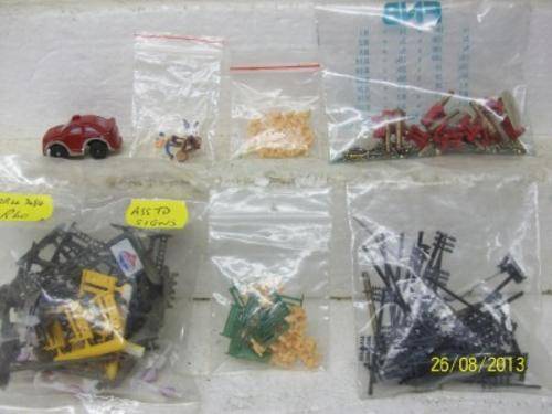 N SCALE TELEPHONE POLES AND EQUIPMENT LOT 203