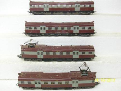 SAR LIMA HO SUBURBAN SET  LOT 268