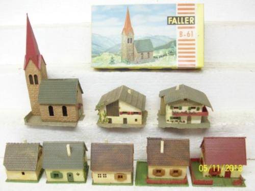 N SCALE HOUSES X9  LOT 116