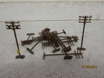 N SCALE x20 TELEPHONE POLES -  LOT  267 C