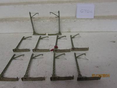 HO SCALE MARKLIN : MAST POLES x10 -  LOT  676C