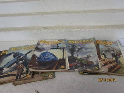 MECCANO MAGAZINES x 12 - LOT 938 C