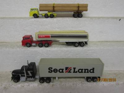 HO SCALE : YATMING x3 TRUCKS  - LOT 63F