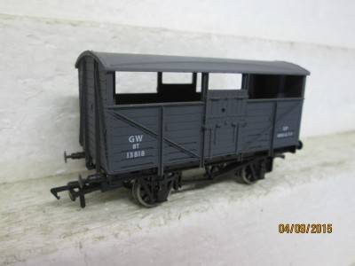 OO SCALE : BACHMANN/DAPOL 8T GWR CATTLE CAR - LOT 593F