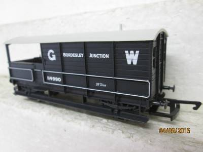 OO SCALE : HORNBY 20T GW BRAKE VAN - LOT 618F