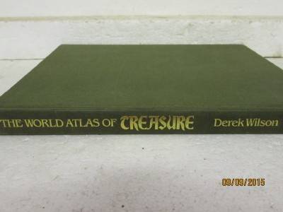 HARDCOVER BOOK "THE WORLD ATLAS OF TREASURE"  - LOT 676F