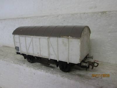 HO SCALE : MECHANIC BOX CAR - LOT 565G