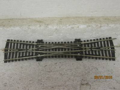 OO/HO SCALE : PECO DOUBLE SLIP -  LOT 92 H