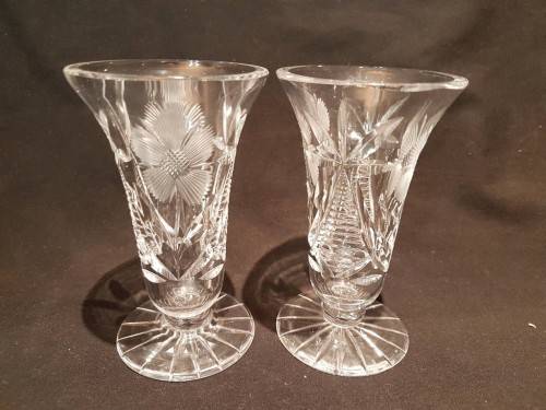 Pair of cut and pressed vases - Stunning! - Low price, bid now!!