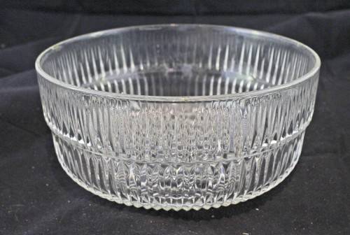 Large salad bowl - Pressed glass - Beautiful! - Low price!! - Bid now!