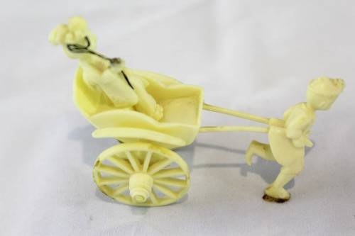 Plastic rickshaw - Lovely! - Low price! Bid Now!!