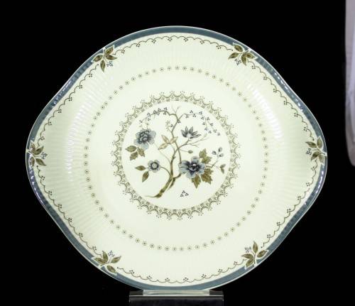 Royal Doulton - Old Colony - 6 place dinner set! - Absolutely stunning!! Bid Now!!!