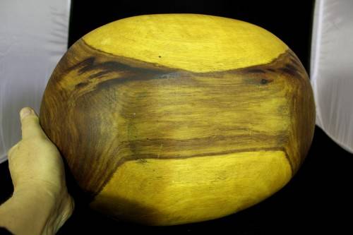 Wooden fruit bowl - A large beauty! - Bid Now!!!