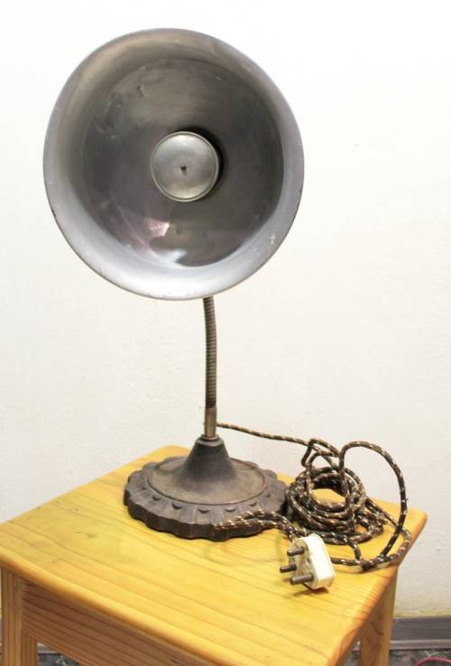 Vintage electrical heater - Cast iron base - A beauty! - Bid Now!!!