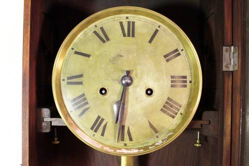 Wall clock - An old beauty! - Bid Now!!!