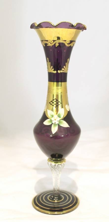 Venetian style vase - Purple vase with ornate shape top - A beauty!! - Low price!! - Bid Now!!!