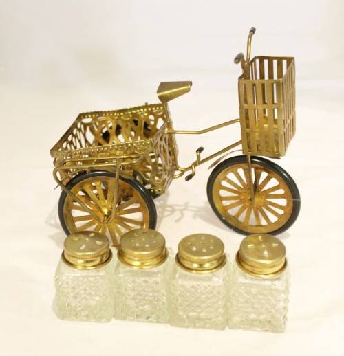 Salt & Pepper sets on a delivery bike - A stunner! - A beauty at a low price, bid now